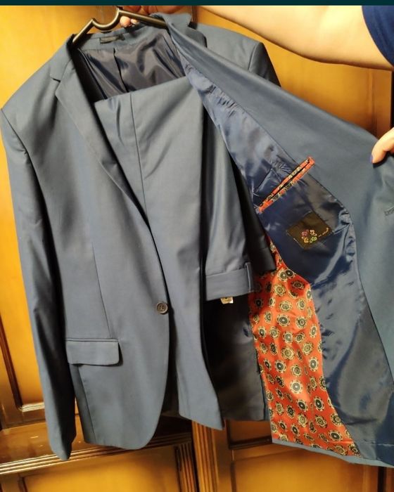 Costum băiat absolvent liceu ,albastru foarte frumos 42/44