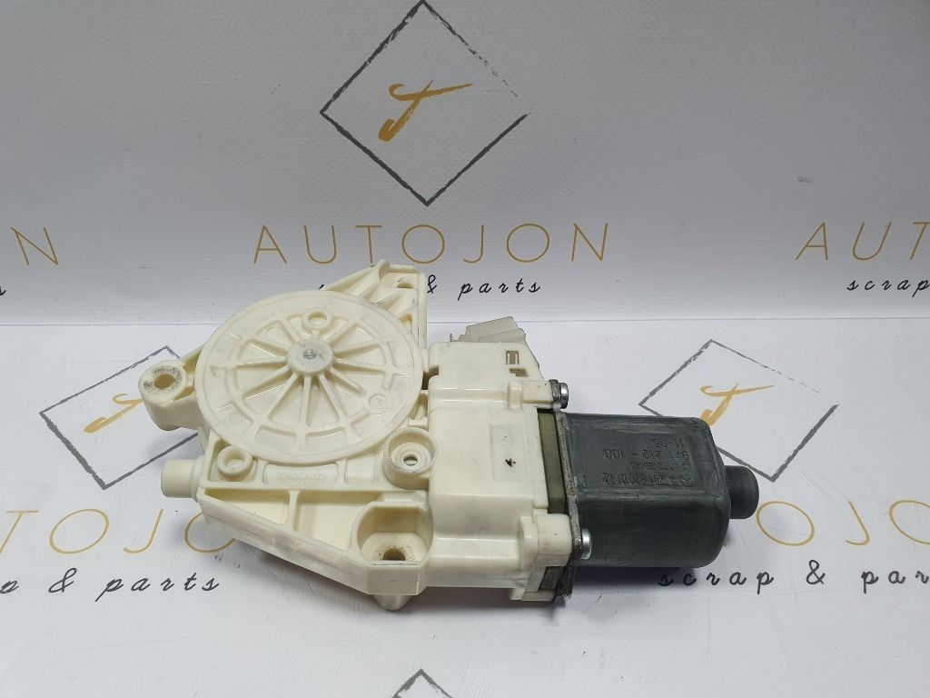 Motoras usa  stanga fata MERCEDES-BENZ C-CLASS T-Model III S204 2007 - 2014 2.2 C 180 CDI OM 651.913 A2048200142