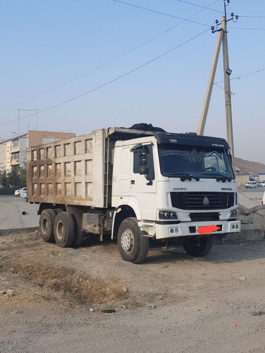 Хово синотрук сотилади.2012 йил,280.000 пробек.холати аьло даражада.