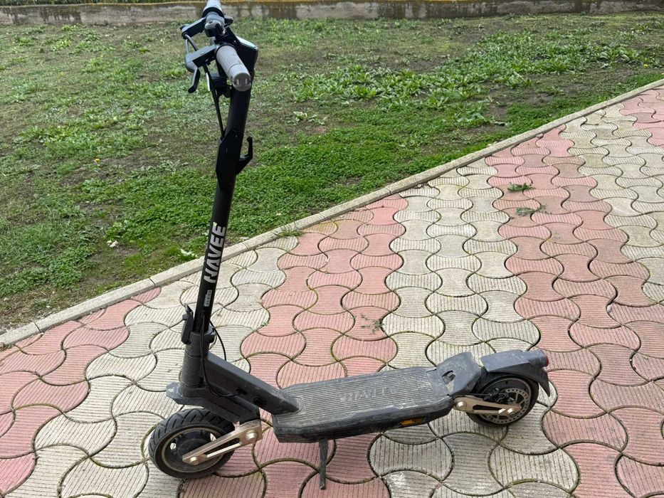 Trotineta navee st3 pro