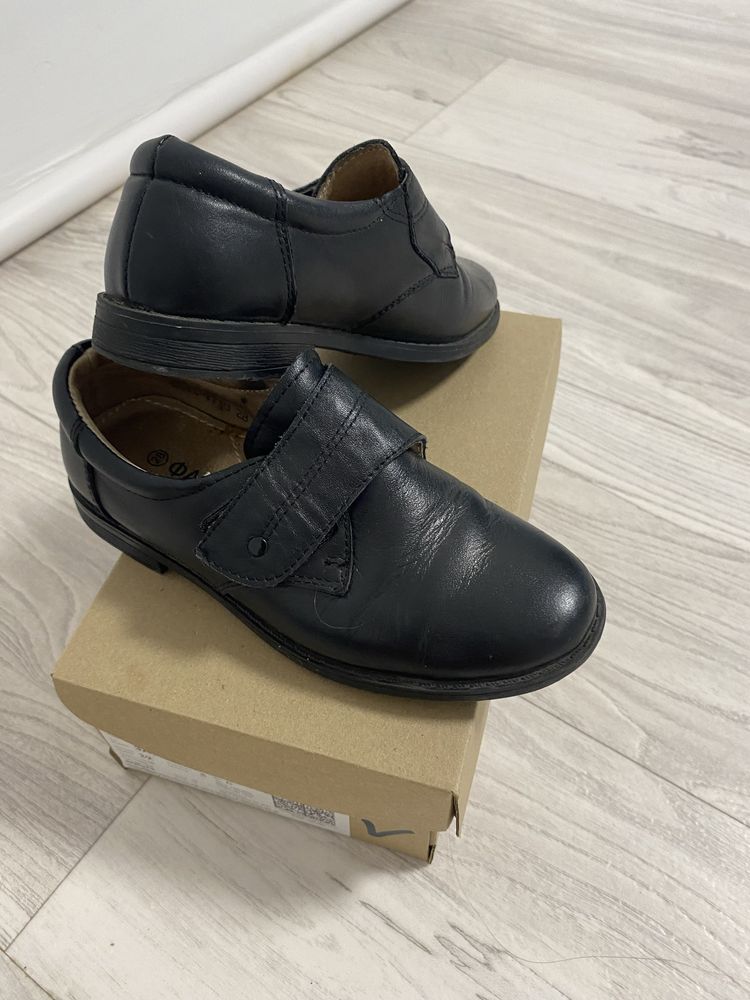 Продам ботиночки кожанные р.28