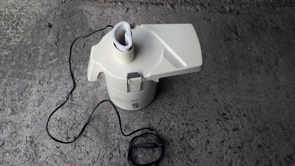 Сокоизстисквачка AEG esf 102