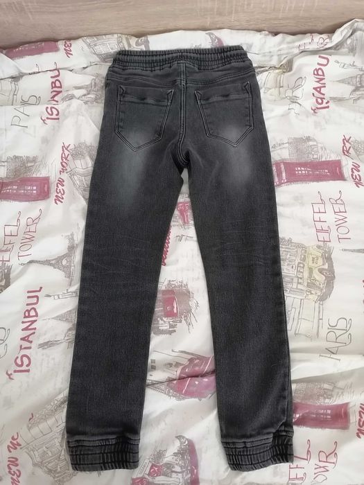 Удобни дънки за момче