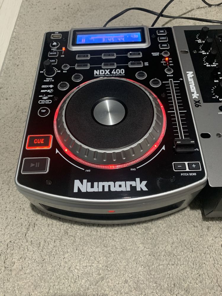 Mixer Digital Scratch Numark X6 + 2 Player DJ Numark NDX 400