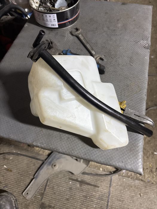 Бачок расширительный камри 40