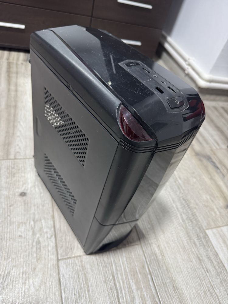 Carcasa PC + sursa 500w cu Garantie Altex + un kit vechi