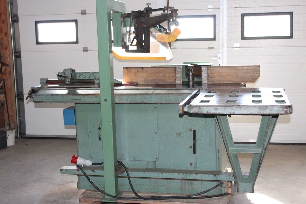 circular cu freza , masina de tamplarie industriala