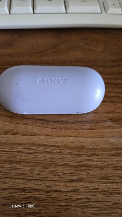 Продавам Sony WF C700N