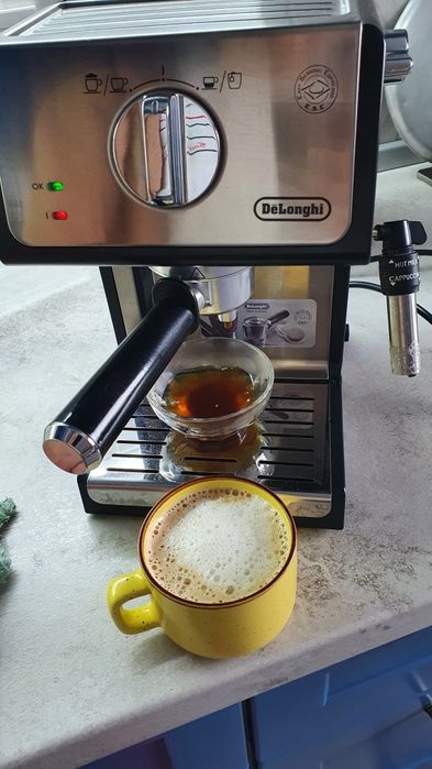 Кофемашина Delonghi с капучинатором