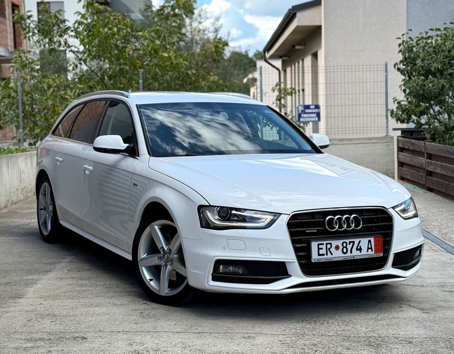 Audi A4 2.0Tdi 177CP* SLine * Quattro* Stronic* BiXenon* Webasto* Navigatie*