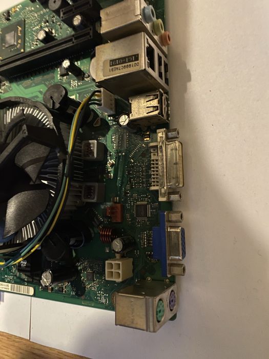 Procesor  intel g860 si Placa de baza LGA 1155