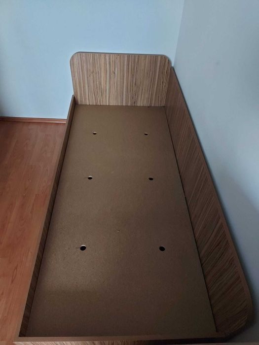 Pat pentru o persoana