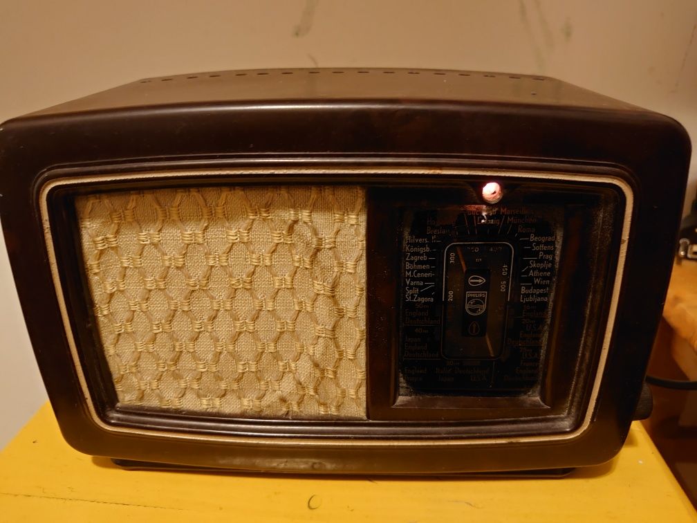 Radio Vintage Phillips Philetta II (204U)