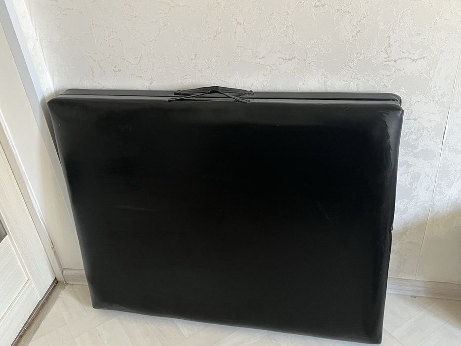 продам кушетку в идельном состоянии