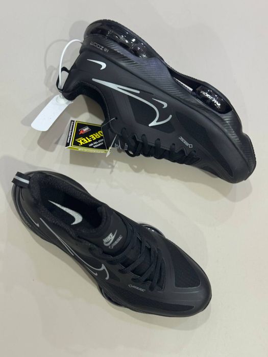 Nike Air Zoom Gore-Tex krossovkalar — yangi, sifatli