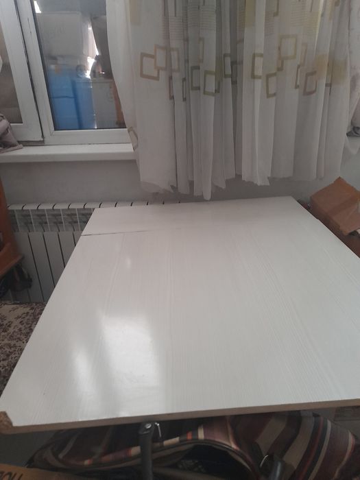 Продам стол_ книжку,