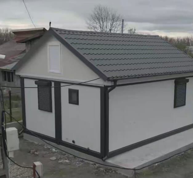 Vindem containere tip căsuța