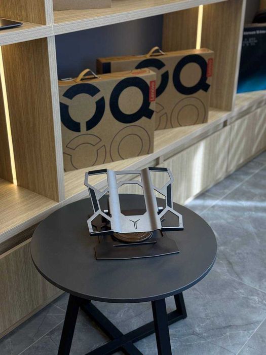 Подставка под ноутбук, новая. Оригинал Lenovo Legion