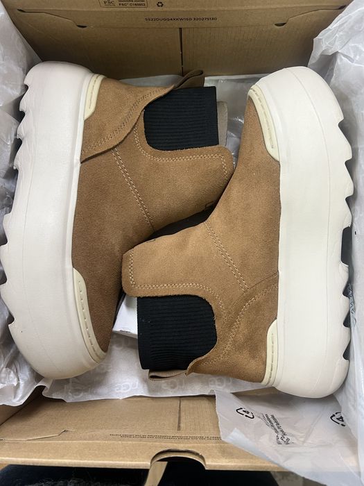 Оригинални боти UGG