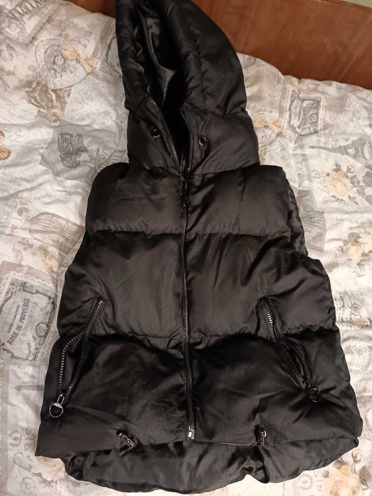 Дамски черен елек