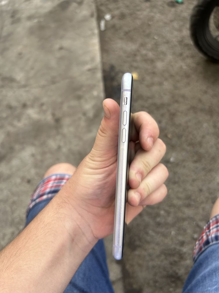 Iphone 11 xotira 64.gb
