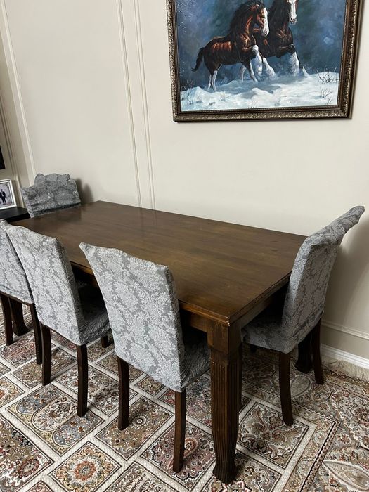 Коричневый Стол из гевеи со стульями