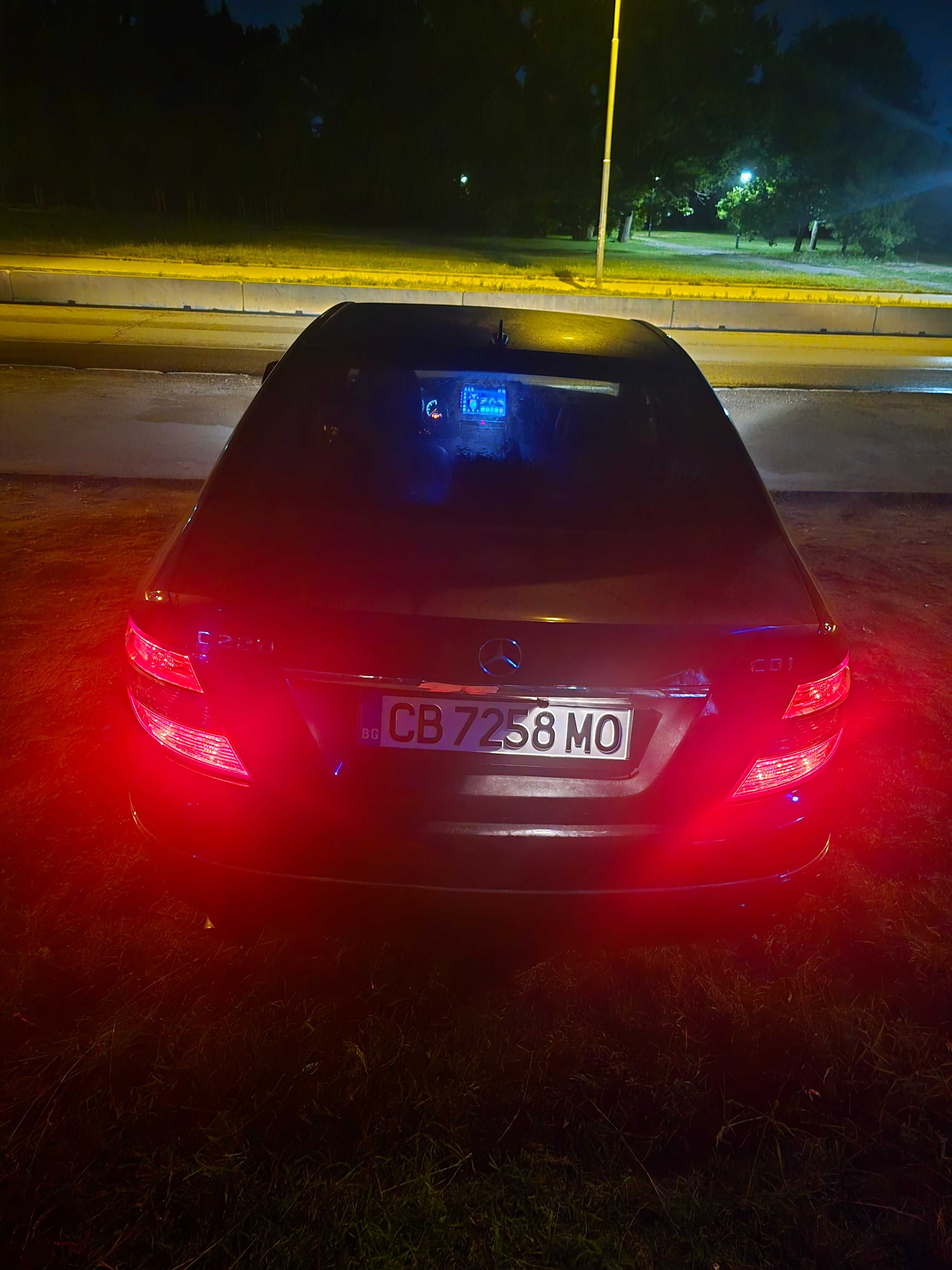Мерцедес c220 със Застраховка и Регистрация!