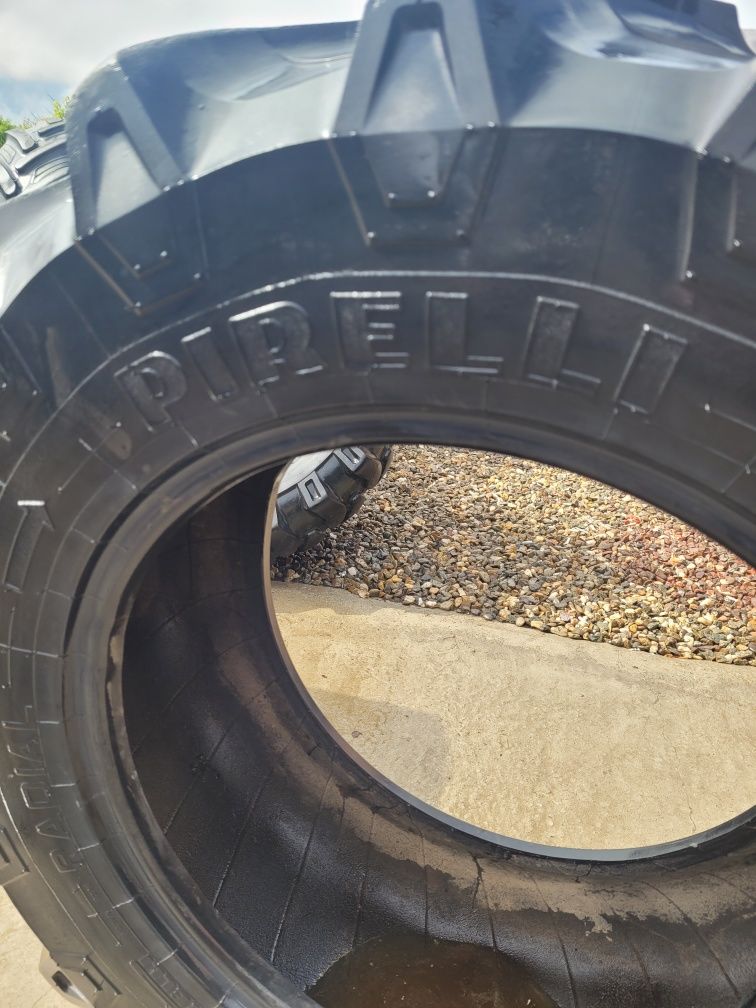 Cauciuc tractor Pirelli 320/70 R20