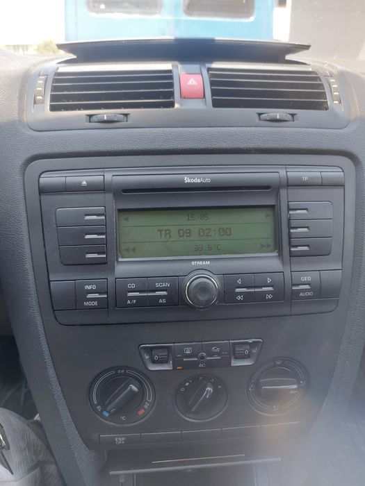 Casetofon skoda 2