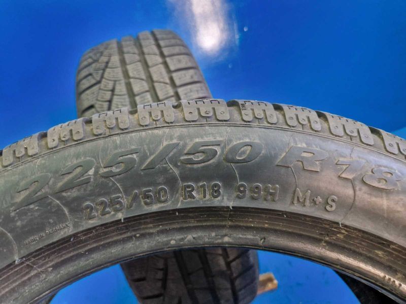 2 Pirelli R18 225/50
зимни гуми DOT1618