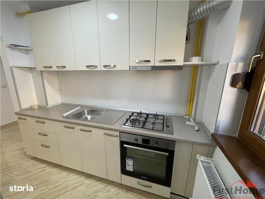 Apartament 3 camere, etaj 2, complet renovat, zona Sud