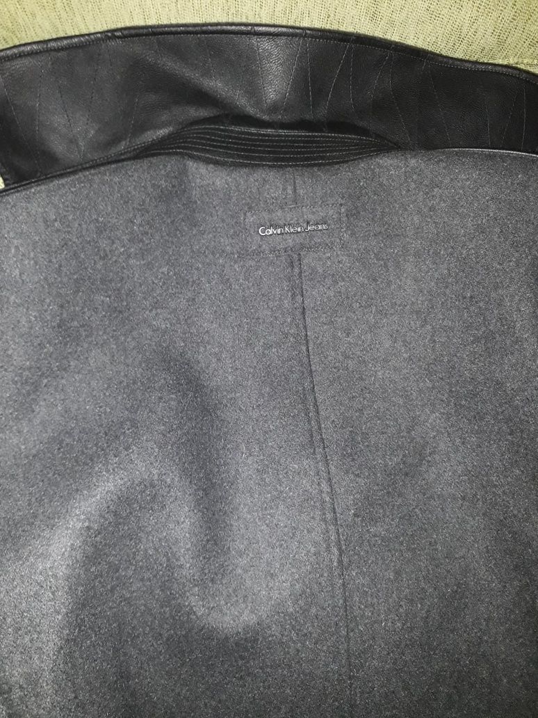 Оргинално палто Calvin Klein серия Jeans