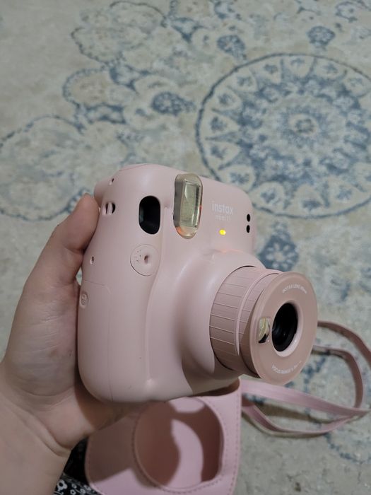 Моментальный фотоаппарат