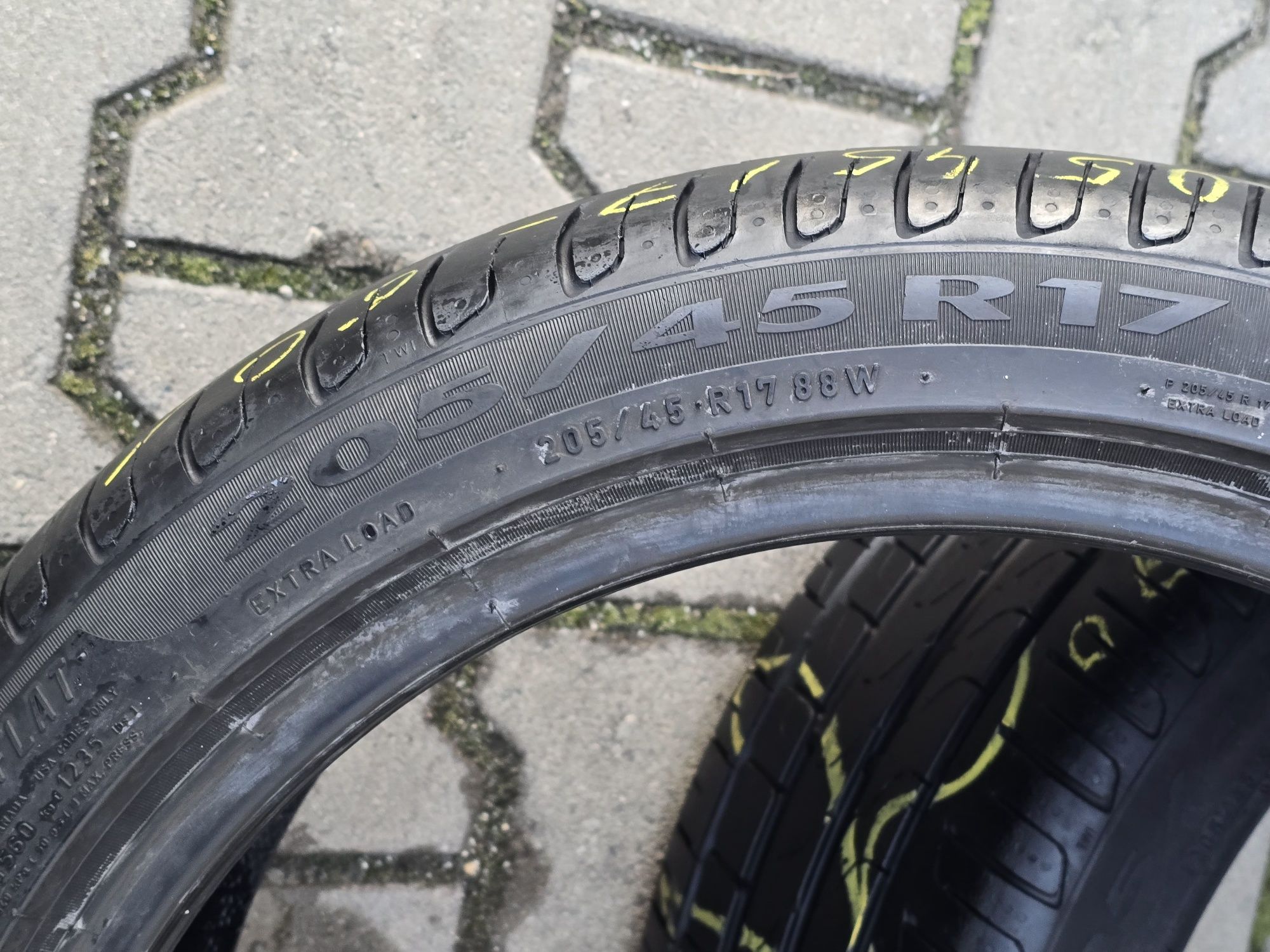 205 45 17 Pirelli