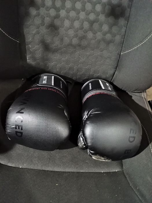 Mănuși de box stare buna