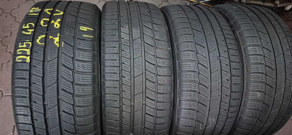 anvelope Toyo 225/45/17 m&s iarna