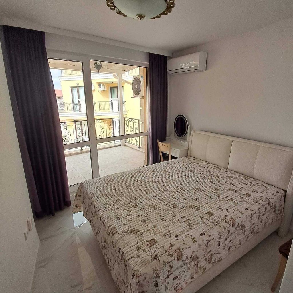 Продава се Тристаен апартамент в Свети Влас - 135 кв.м за 889 €/кв.м - Снимка #8