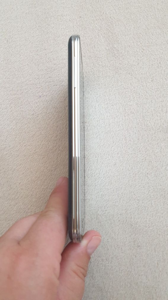 НОВА ЦЕНА!Samsung Galaxy S5 (SM-G900) 16GB, черен цвят