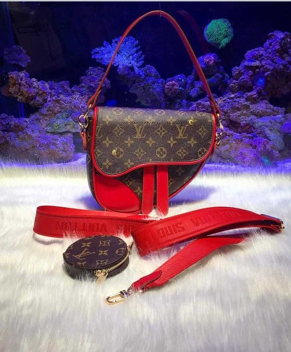 Дамска чанта Louis Vuitton