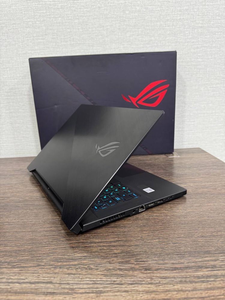 ASUS ROG zphyrus