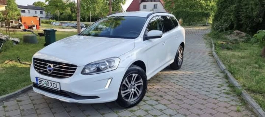 Vând Volvo Xc60 2015