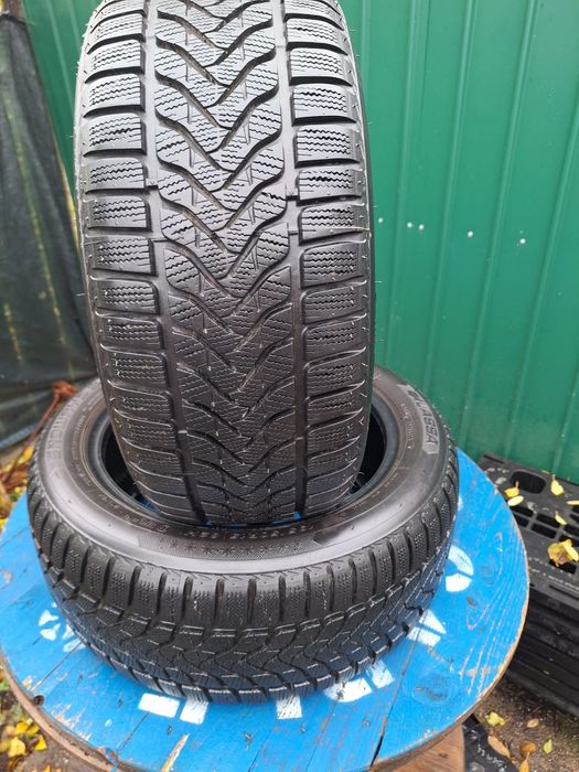 Vând 2 cauciucuri de iarna 195/50/R15