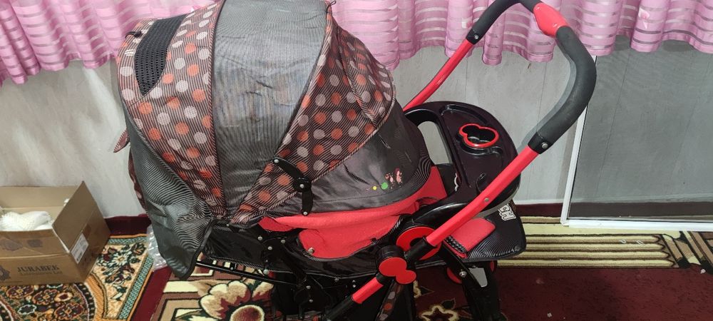 Bolalar kalyaskasi sotiladi.