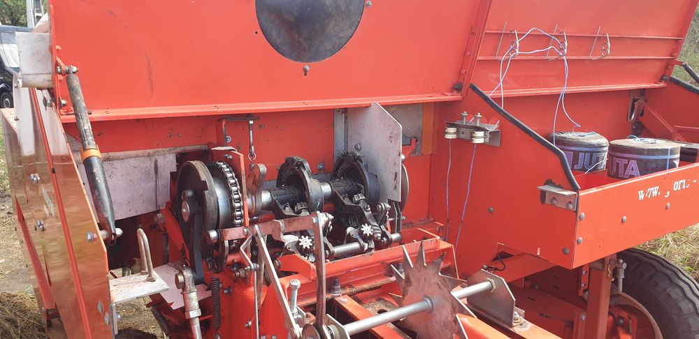 Presa  de balotat / Balotiera Maschio Pitagora L