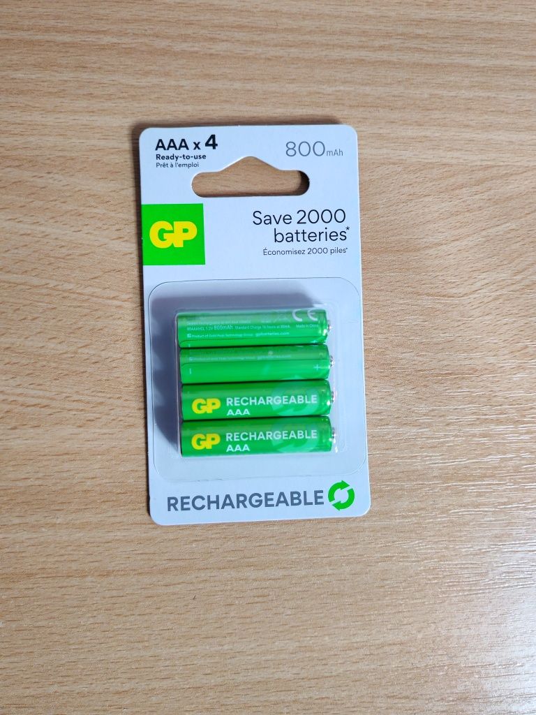 Set 4 baterii reîncărcabile AAA, funcționează de la -15 la +45 grade