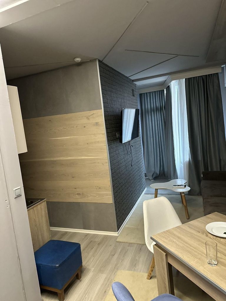 Дава се под наем Двустаен апартамент в София, Студентски град - 58 кв.м за 400 € - Снимка #1