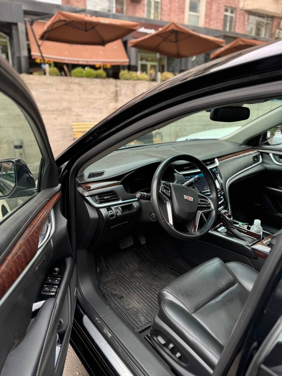 Cadillac XTC сотилади! inomarkabozor