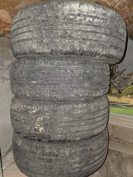 Шина продаётся б/у