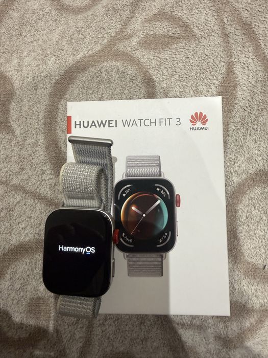 Смарт часовник Huawei Watch Fit 3