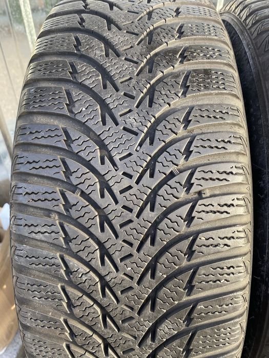 225/60/17 Кумхо Зимни